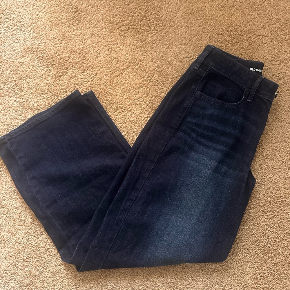 Old navy Wow Wide leg jeans NWOT - Picture 2 of 3
